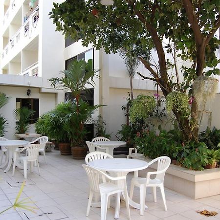 Veerachai Court Chiang Mai Exterior photo