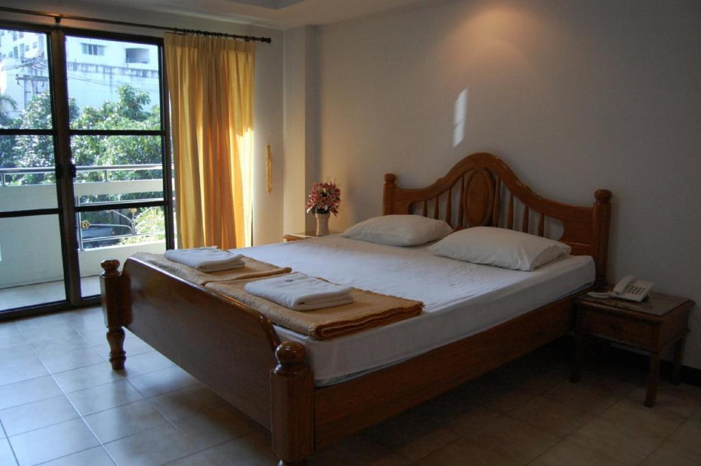 Veerachai Court Chiang Mai Room photo